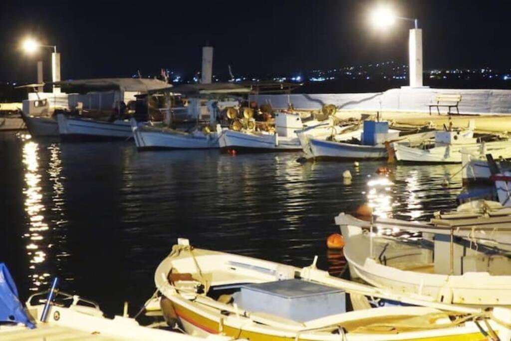 Πολυτελές Διαμέρισμα 2 Χαλκίδα-Παραλία Αυλίδος Avlídosz-part Kültér fotó